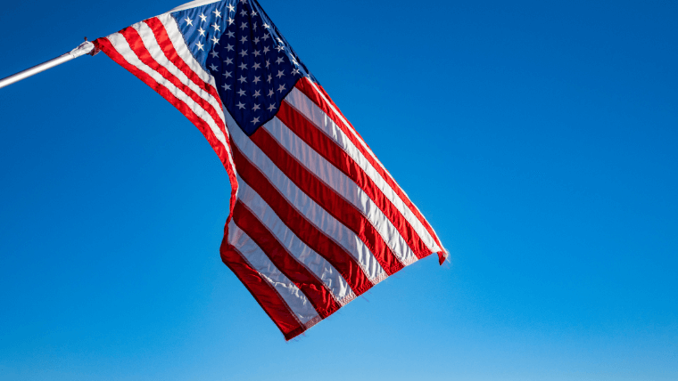 米国株投資を想起する星条旗の写真